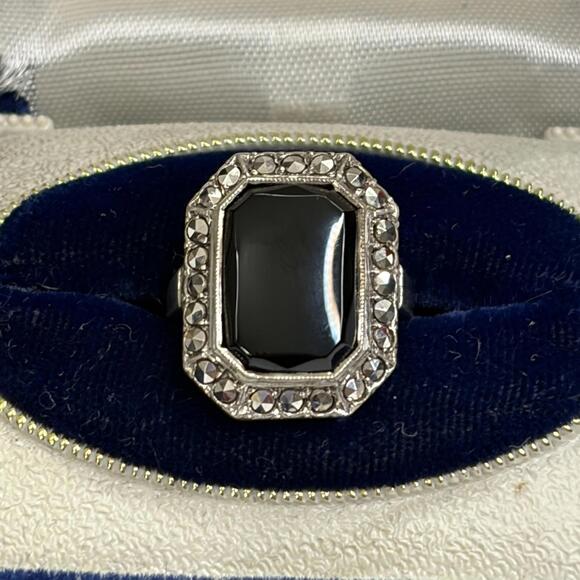 Jewelry - Onyx Marcasite sterling ring sz 6.5 vintage 40s
